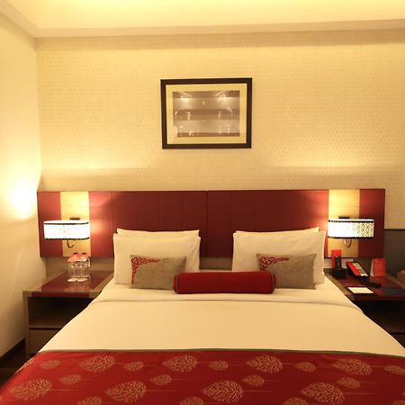 Ramada Plaza By Wyndham Lucknow Hotel Eksteriør billede