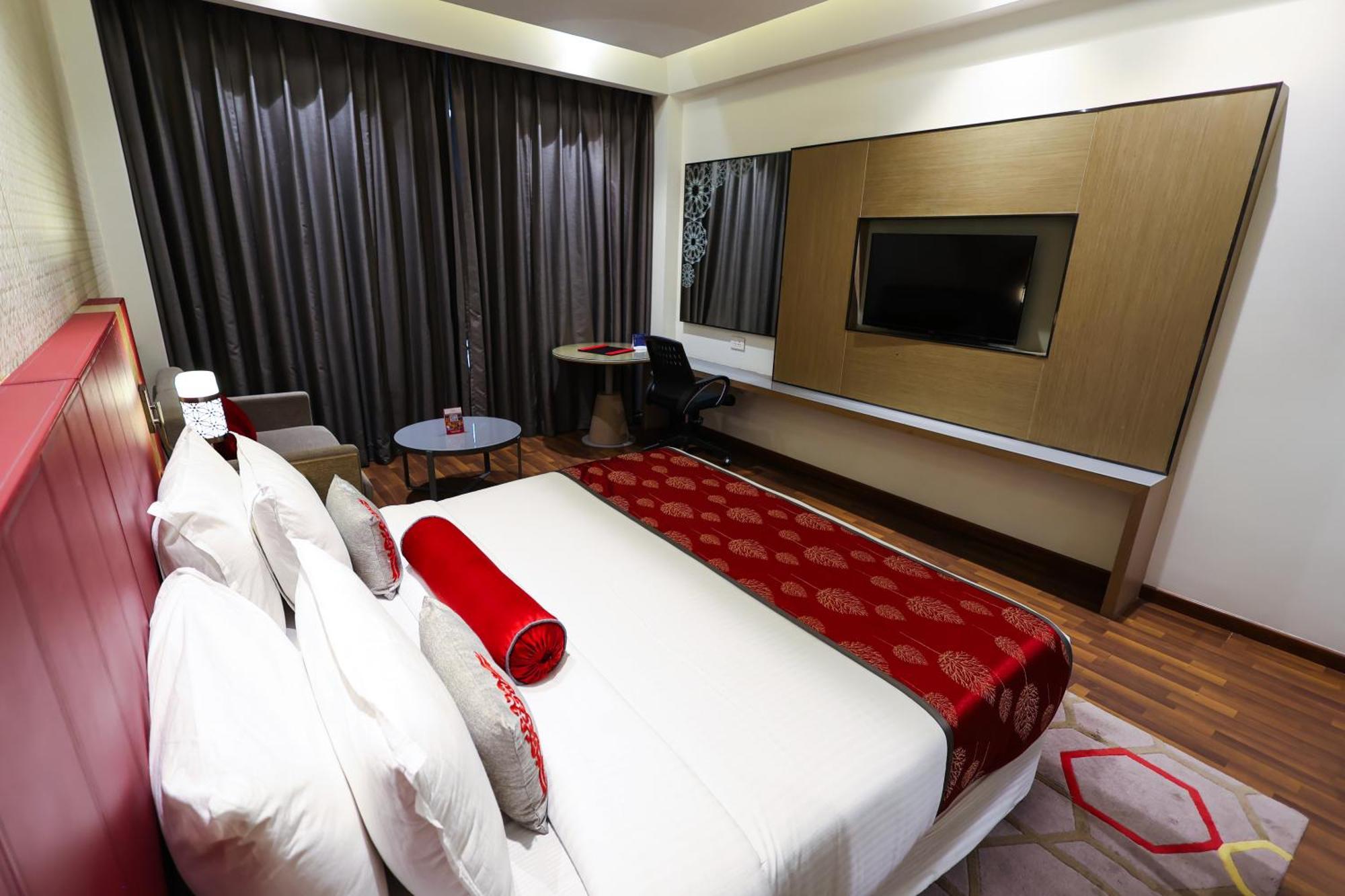 Ramada Plaza By Wyndham Lucknow Hotel Eksteriør billede